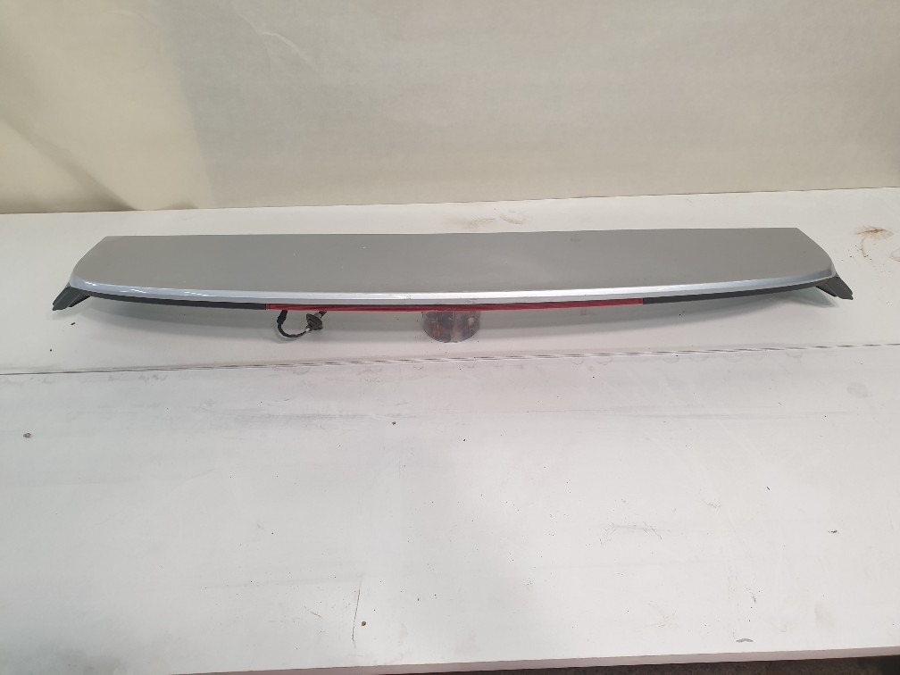 spoiler aileront audi a1 8×3827933 ou 8×3 827 933